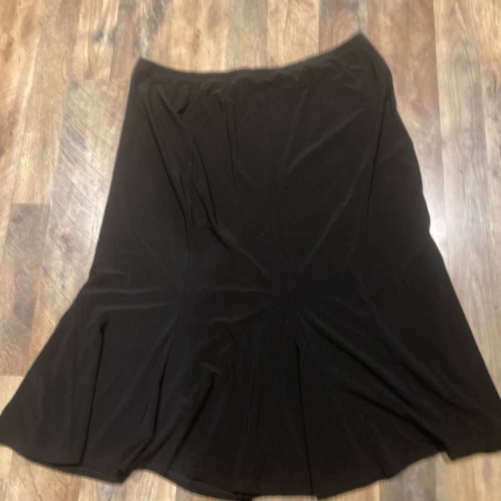 Sag Harbor Black Midi Skirt